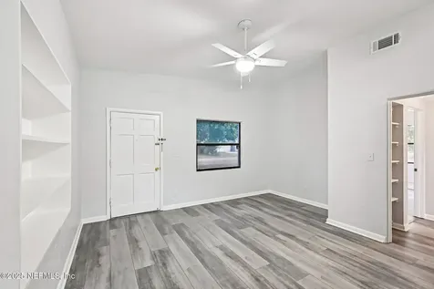 1614 Loyola Drive N Jacksonville FL 32218