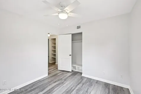1614 Loyola Drive N Jacksonville FL 32218