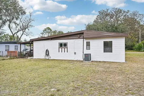 1614 Loyola Drive N Jacksonville FL 32218