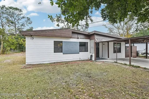 1614 Loyola Drive N Jacksonville FL 32218