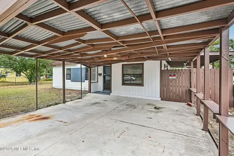 1614 Loyola Drive N Jacksonville FL 32218