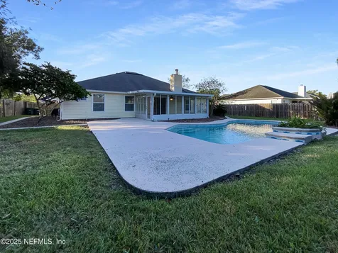 13101 Rogers Island Drive S Jacksonville FL 32224