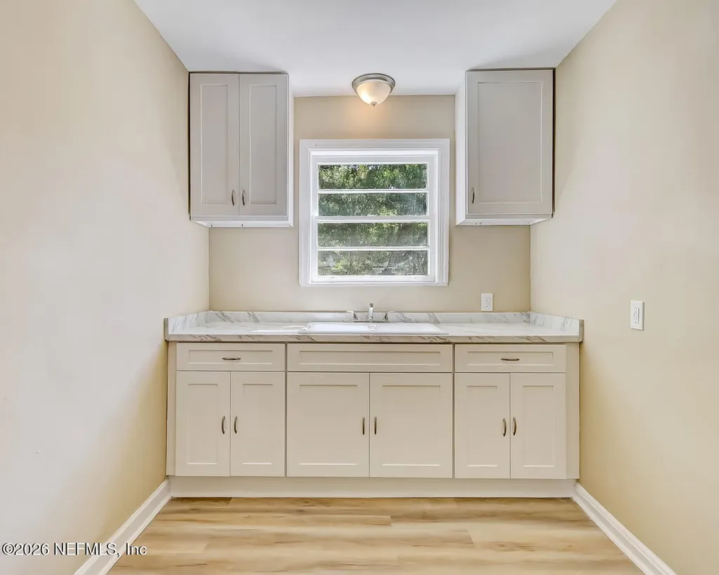 3527 Hyacinth Street Jacksonville FL 32254