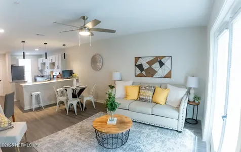 10109 Old Street Augustine Road Jacksonville FL 32257