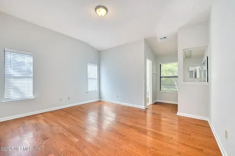 2148 Heath Green Place N Jacksonville FL 32246