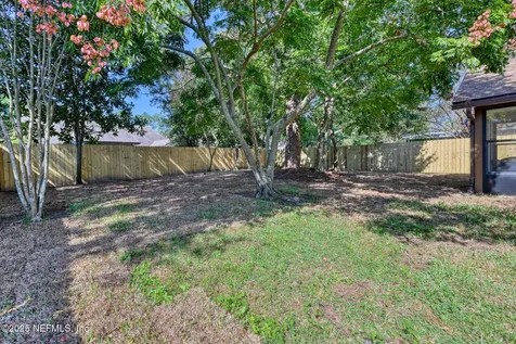 2148 Heath Green Place N Jacksonville FL 32246