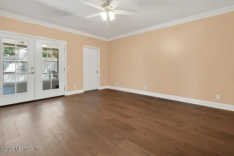 4519 Columbus Circle Jacksonville FL 32210