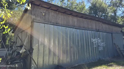 182 SW Mikes Glen Lake City FL 32024