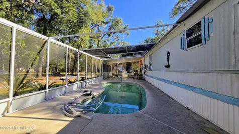 182 SW Mikes Glen Lake City FL 32024
