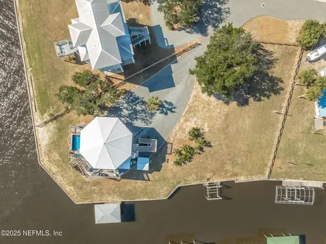 47 Blue Crab Lane Panacea FL 32346