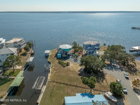 47 Blue Crab Lane Panacea FL 32346