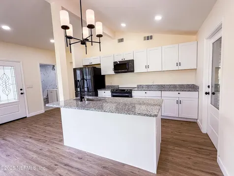 1851 Louvre Drive Jacksonville FL 32221