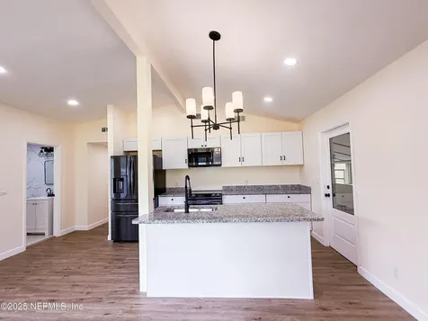 1851 Louvre Drive Jacksonville FL 32221