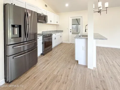 1851 Louvre Drive Jacksonville FL 32221