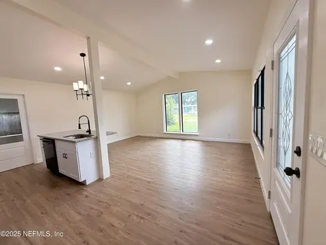 1851 Louvre Drive Jacksonville FL 32221