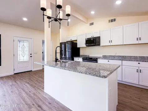 1851 Louvre Drive Jacksonville FL 32221