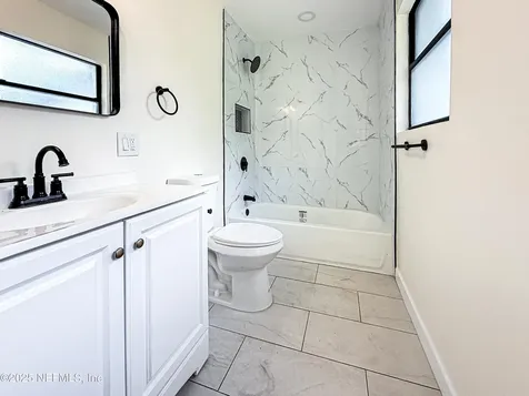 1851 Louvre Drive Jacksonville FL 32221