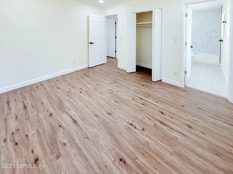 1851 Louvre Drive Jacksonville FL 32221