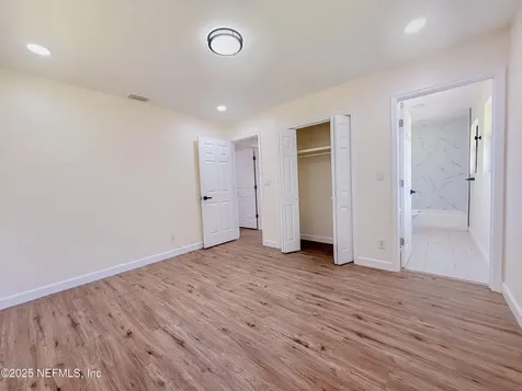 1851 Louvre Drive Jacksonville FL 32221