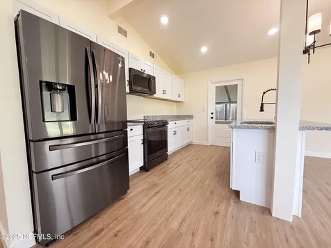 1851 Louvre Drive Jacksonville FL 32221