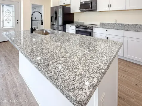 1851 Louvre Drive Jacksonville FL 32221