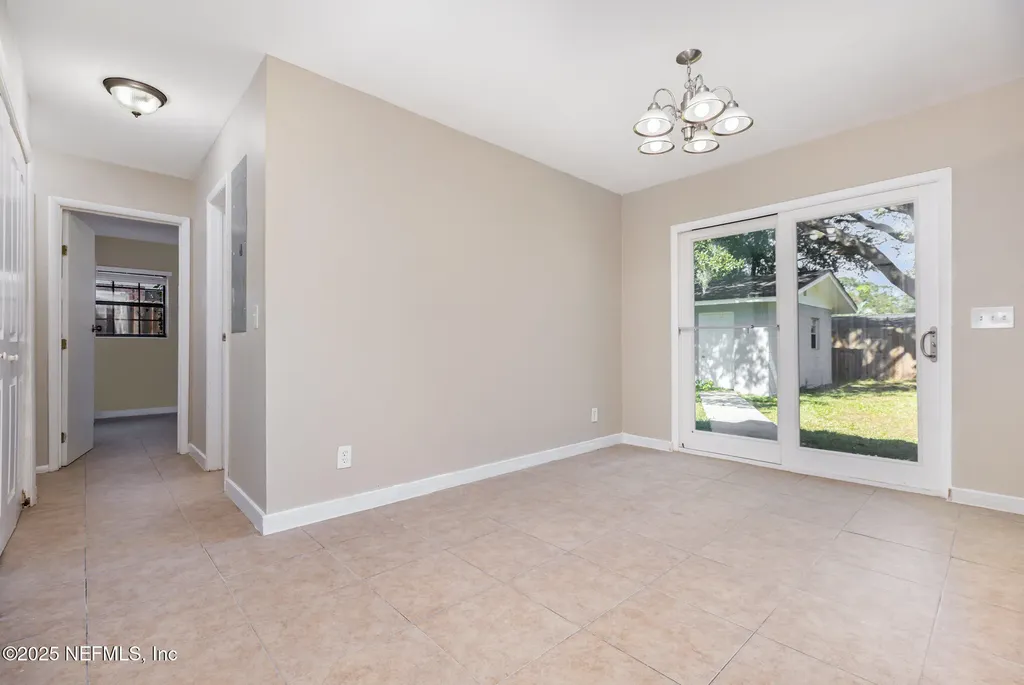 7433 Leroy Drive Jacksonville FL 32244