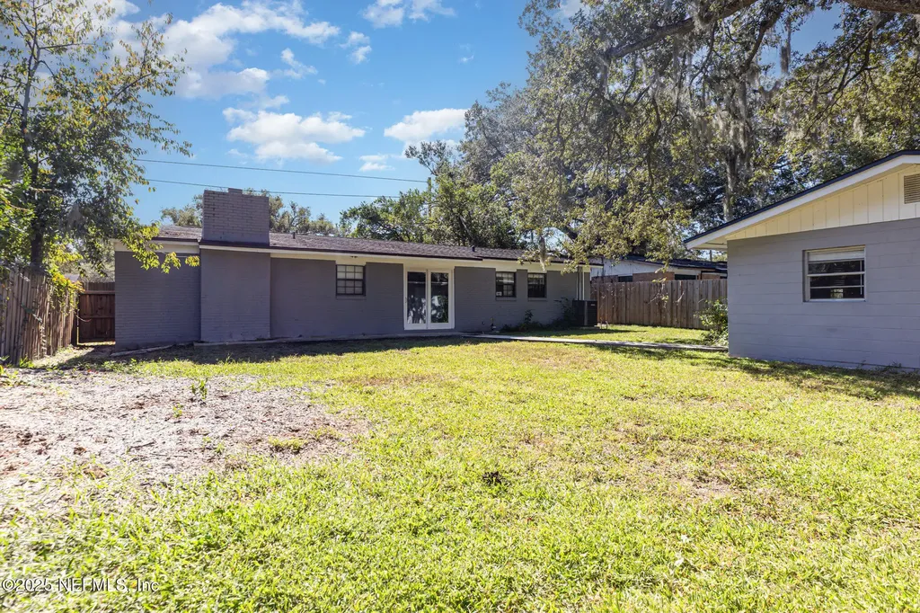 7433 Leroy Drive Jacksonville FL 32244