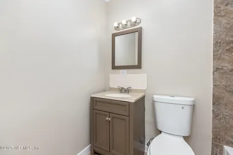 7433 Leroy Drive Jacksonville FL 32244