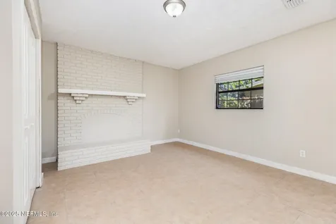 7433 Leroy Drive Jacksonville FL 32244
