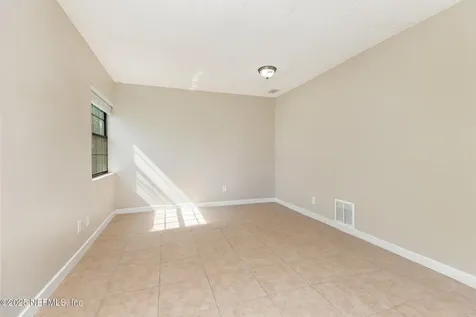 7433 Leroy Drive Jacksonville FL 32244