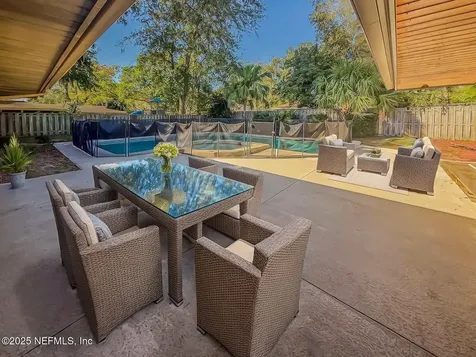 8652 Villa San Jose Drive E Jacksonville FL 32217