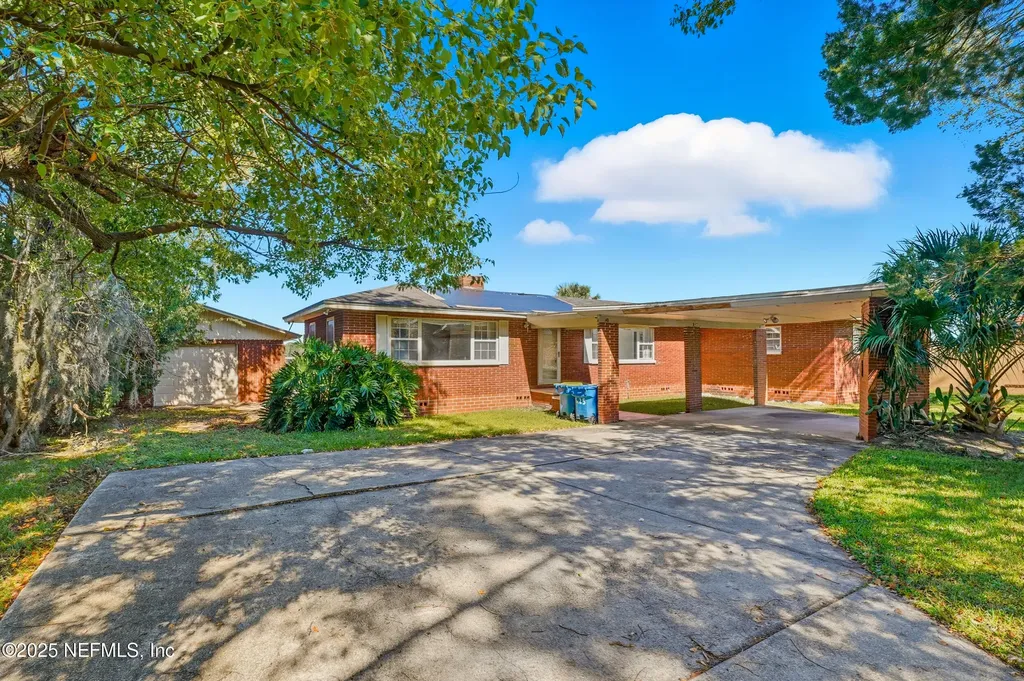 1625 Carbondale Drive N Jacksonville FL 32208