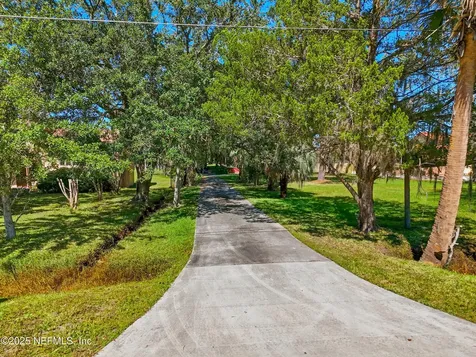 1625 Carbondale Drive N Jacksonville FL 32208