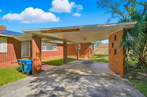 1625 Carbondale Drive N Jacksonville FL 32208