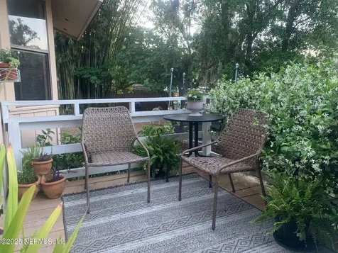 5240 Pear Tree Place Jacksonville FL 32211