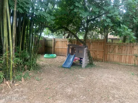 5240 Pear Tree Place Jacksonville FL 32211