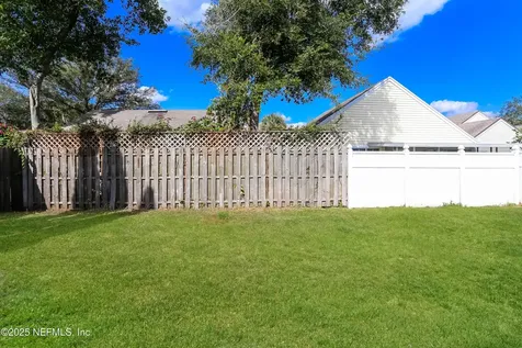 7385 Lawn Tennis Lane Jacksonville FL 32277