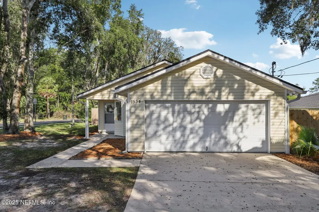 1534 Center Street Green Cove Springs FL 32043