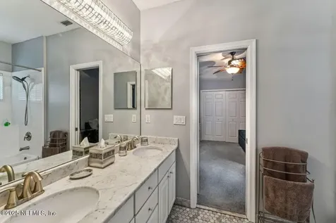 7854 E Heather Lake Court E Jacksonville FL 32256