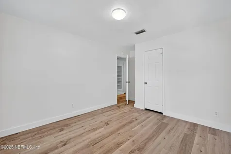 1259 Lake Shore Boulevard Jacksonville FL 32205