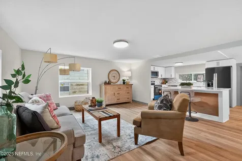 323 N 8th Street Fernandina Beach FL 32034