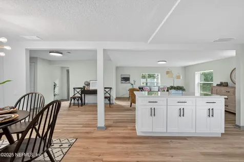 323 N 8th Street Fernandina Beach FL 32034