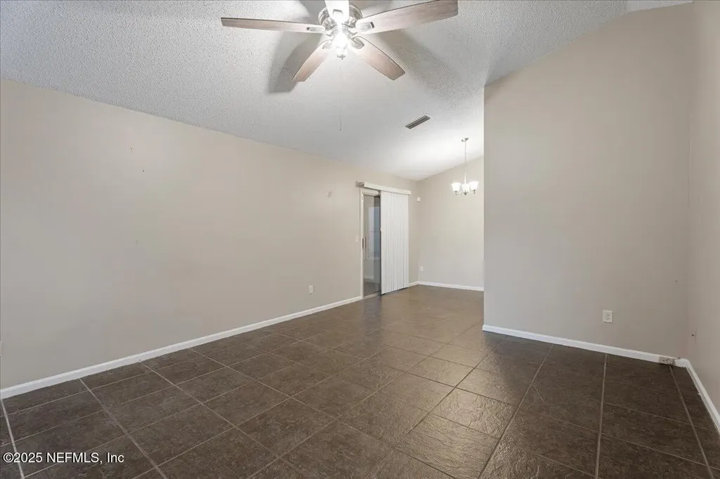 2467 Townsquare Drive Jacksonville FL 32216