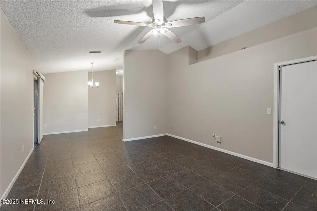 2467 Townsquare Drive Jacksonville FL 32216