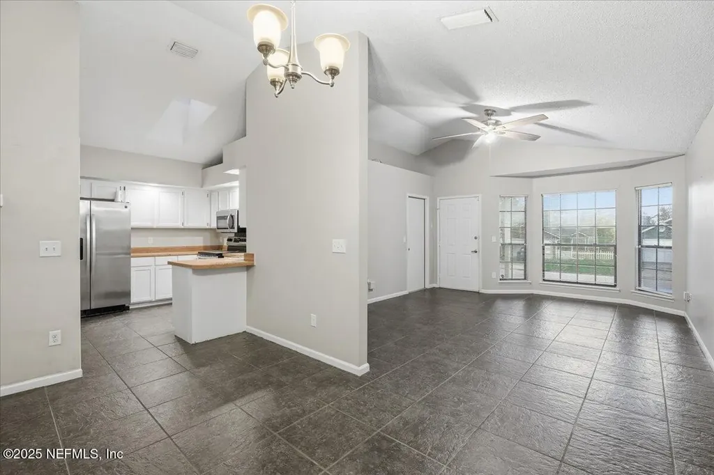 2467 Townsquare Drive Jacksonville FL 32216