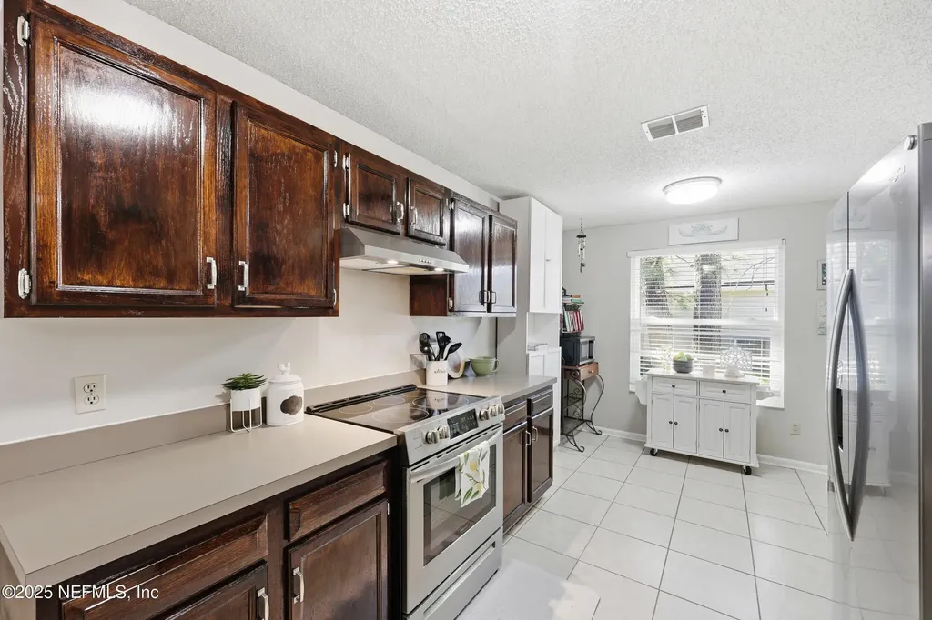 12437 Cliff Swallow Court Jacksonville FL 32225