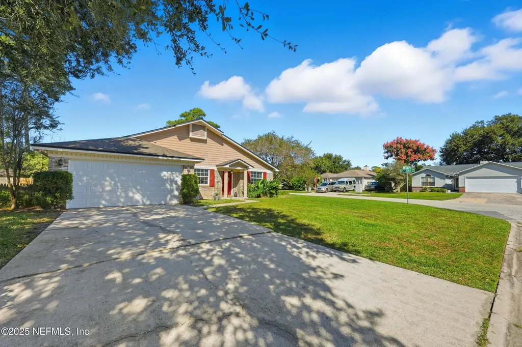 12437 Cliff Swallow Court Jacksonville FL 32225