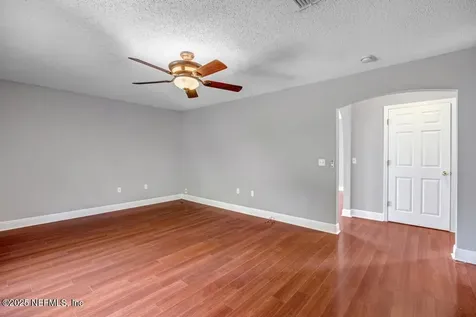 3283 Garden Acres Court W Jacksonville FL 32208