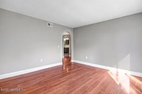 3283 Garden Acres Court W Jacksonville FL 32208