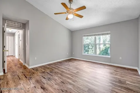 3283 Garden Acres Court W Jacksonville FL 32208